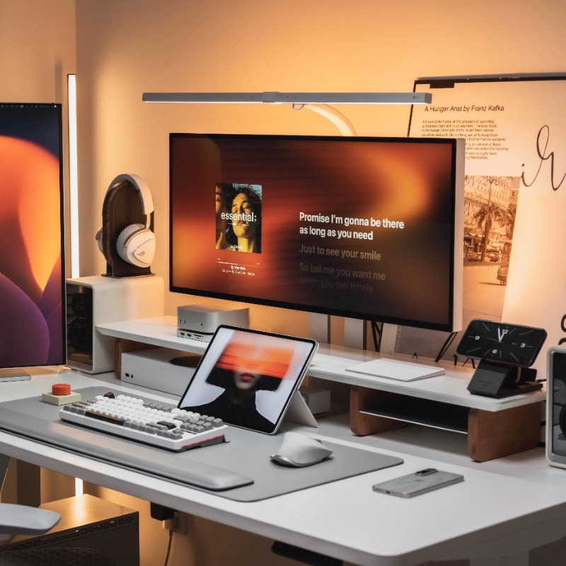 Desk Setup Monitor And Laptop - Modern Monitör Yükseltici Standı Ergonomik Masa